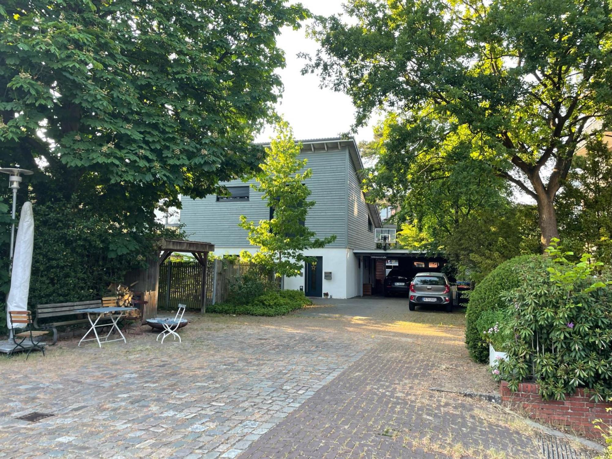 Modernes Holzhaus Im Skandinavischen Stil Mit Sauna, Garten Und 2 Katzen Norderstedt Exterior foto